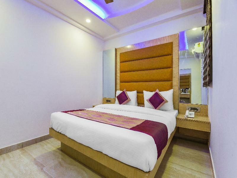 Oyo 15836 Pleasure River Front Resort Tuem Eksteriør billede