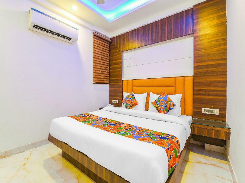 Oyo 15836 Pleasure River Front Resort Tuem Eksteriør billede